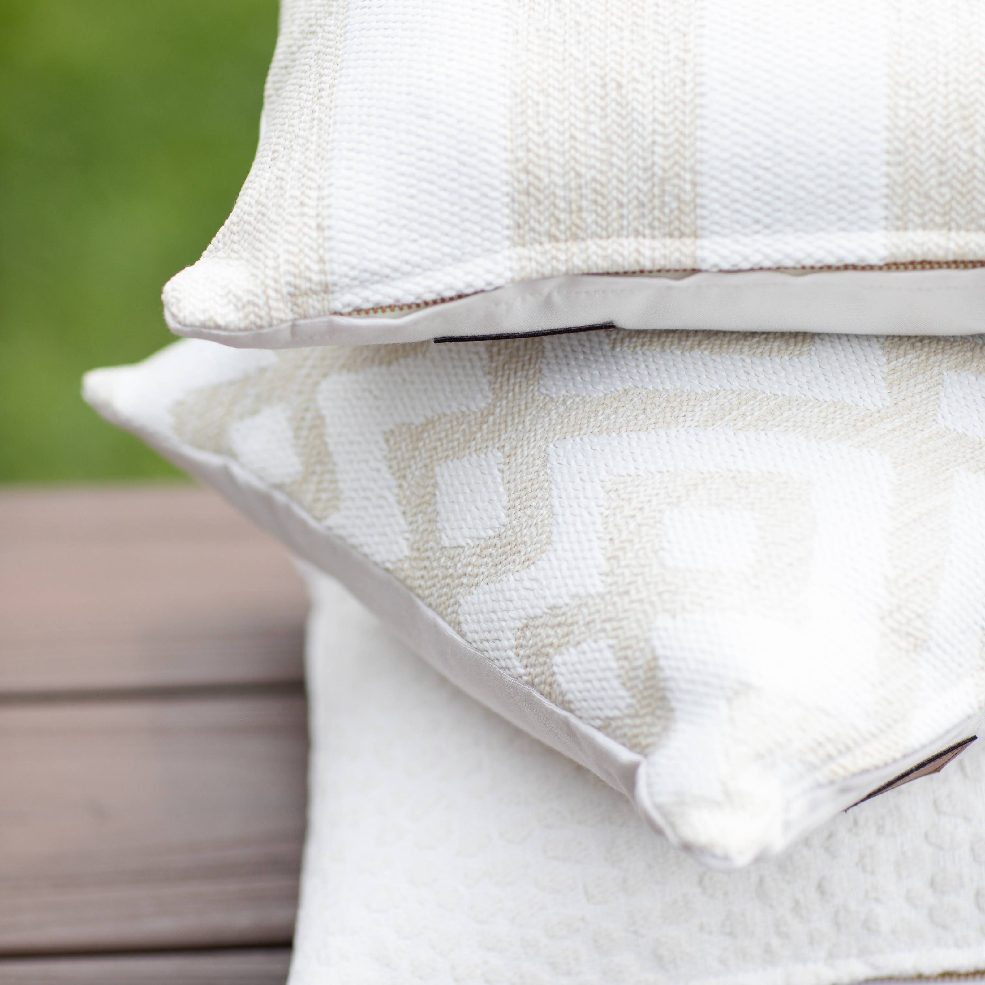 LATTE || Natural & Ivory Geometric Indoor/Outdoor Pillow Cover