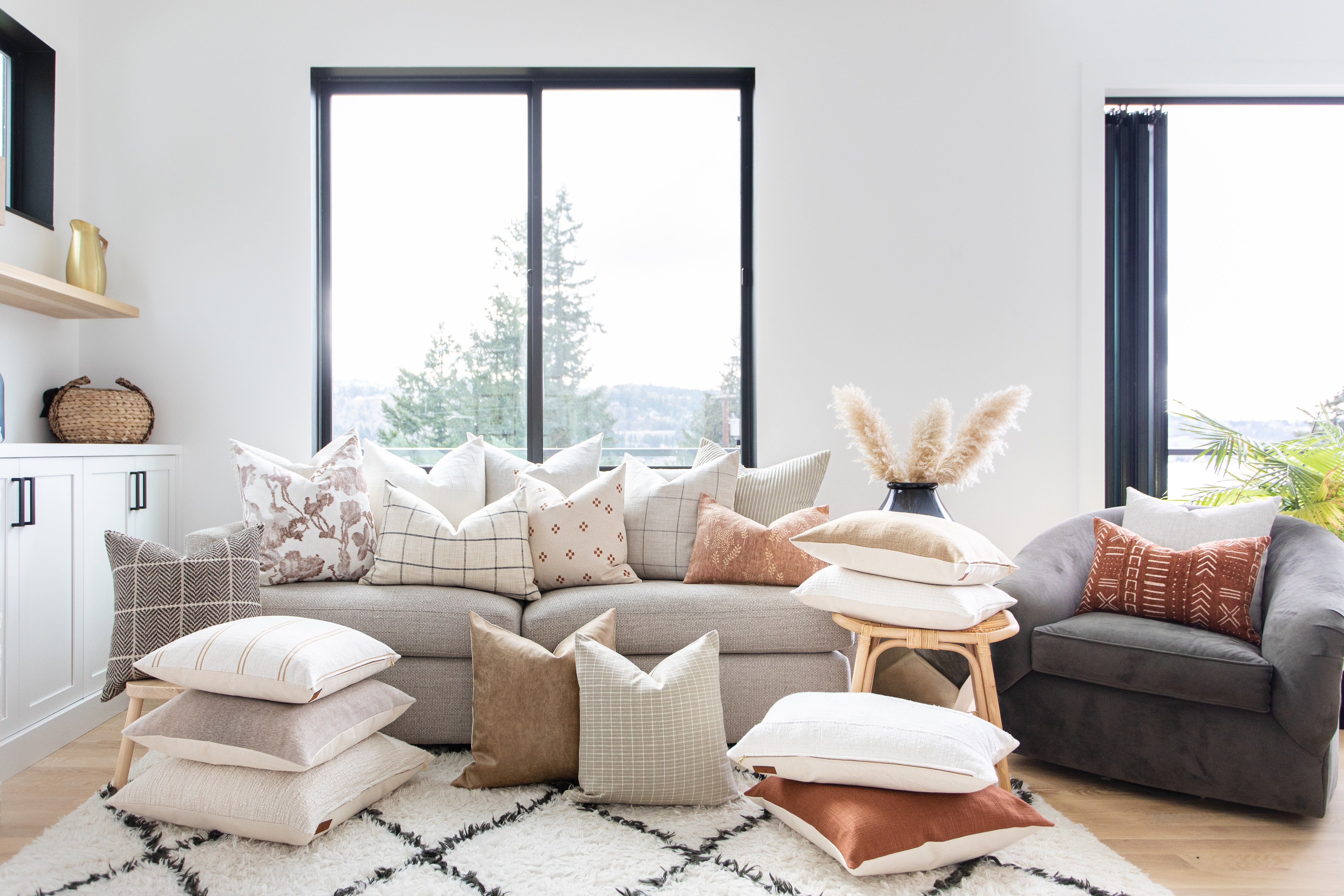 OLLY || Sand & Ivory Gridded Pillow Cover