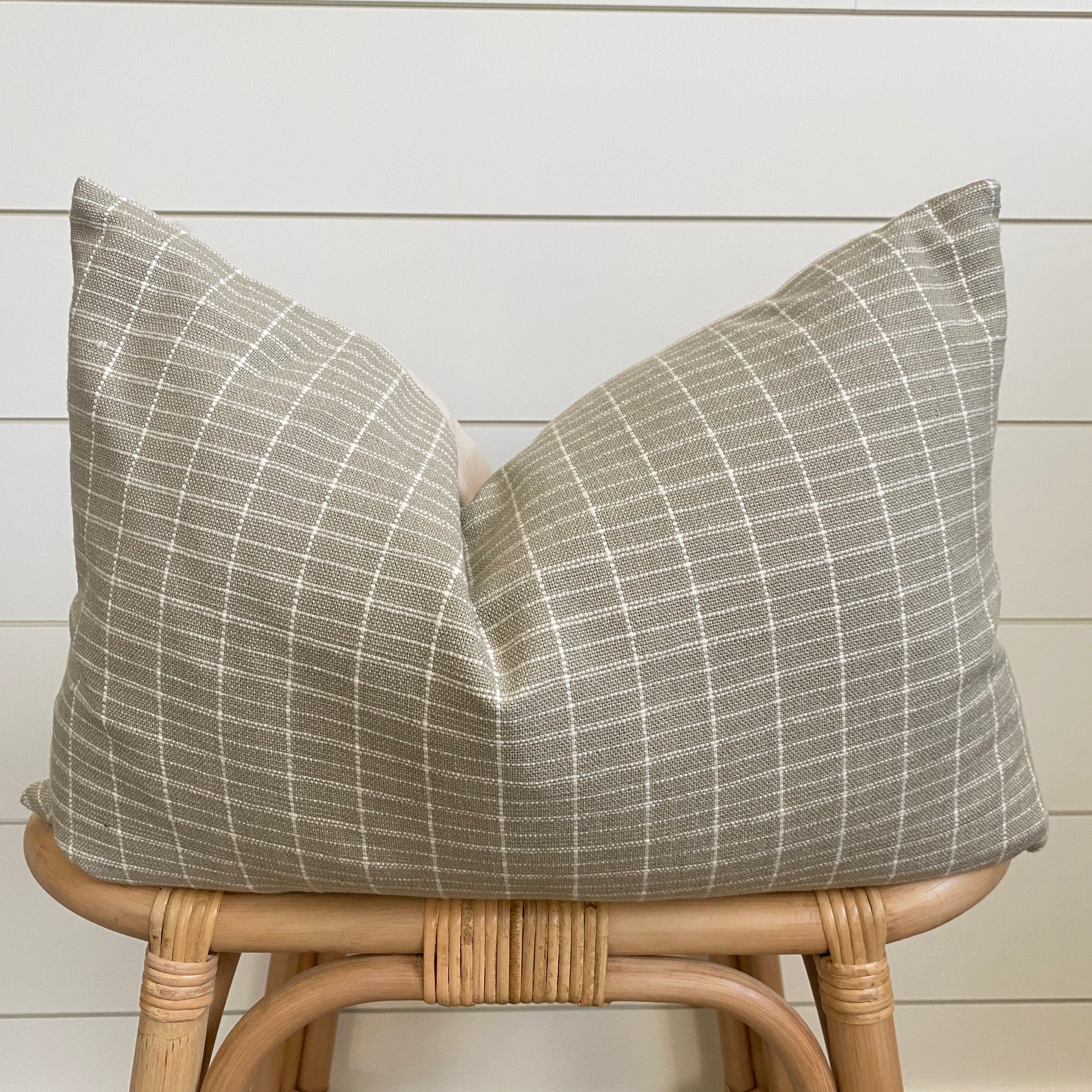 OLLY || Sand & Ivory Gridded Pillow Cover