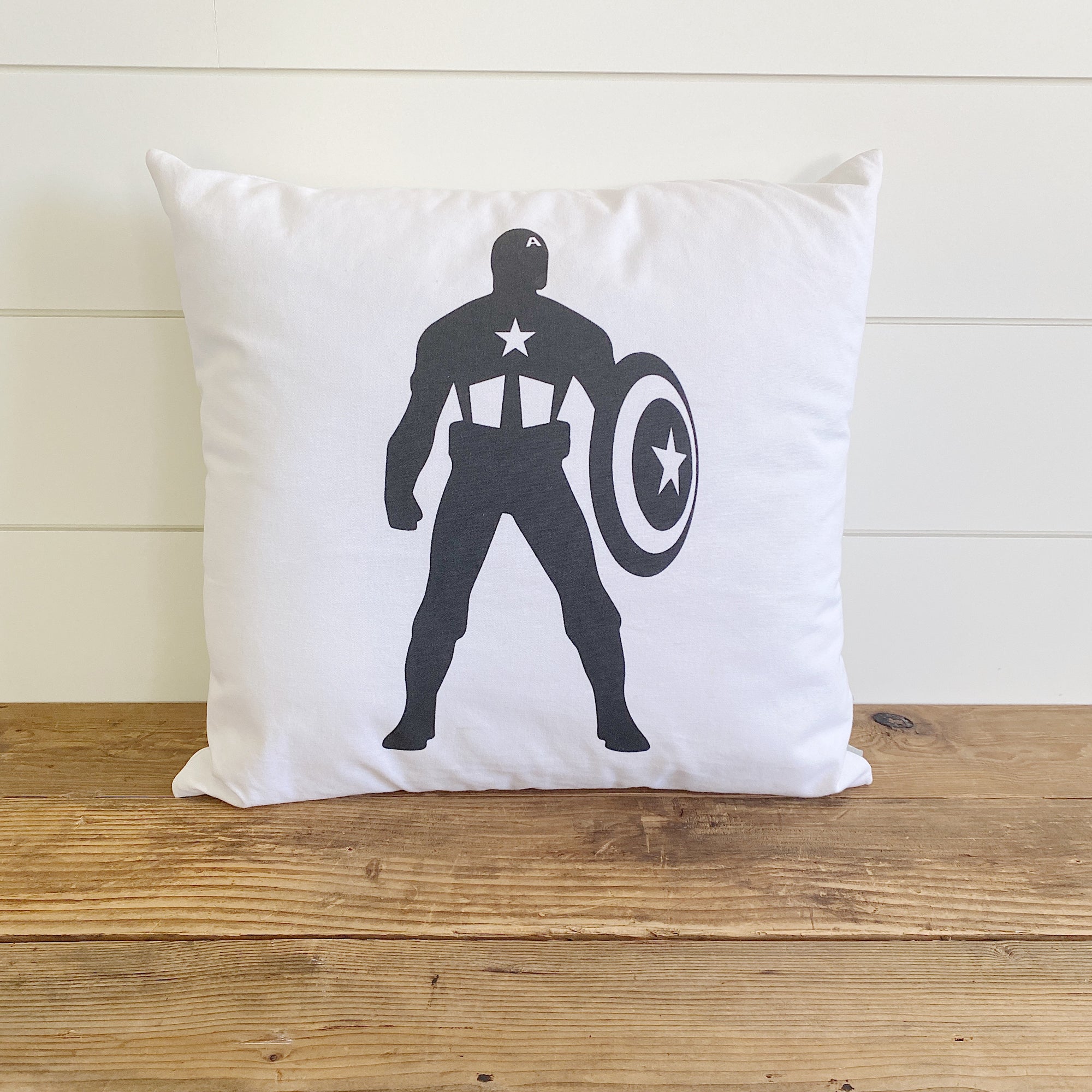 Vintage Captain America Pillow Cover (Design 2)