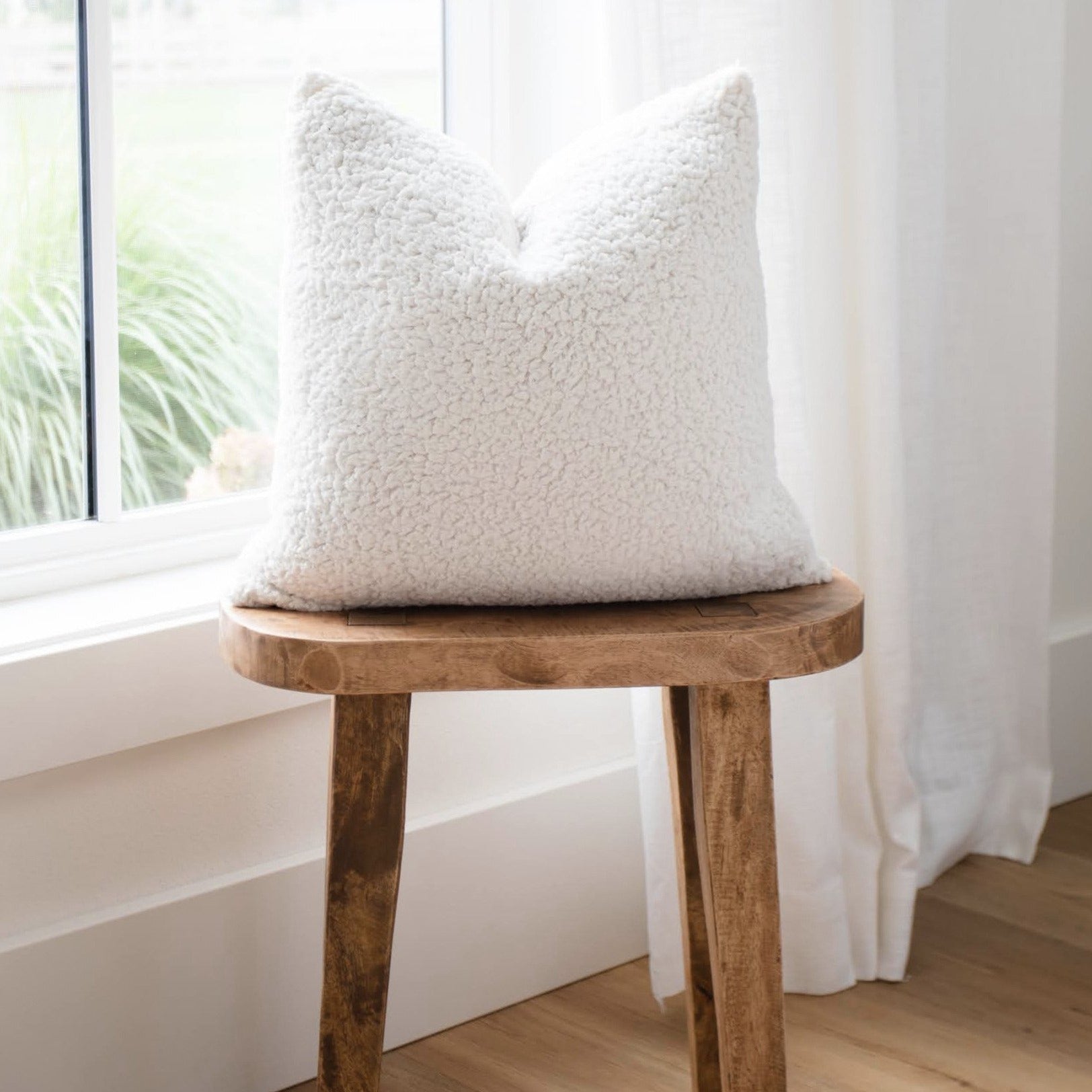 AVERY || Sherpa Pillow Cover (Natural)