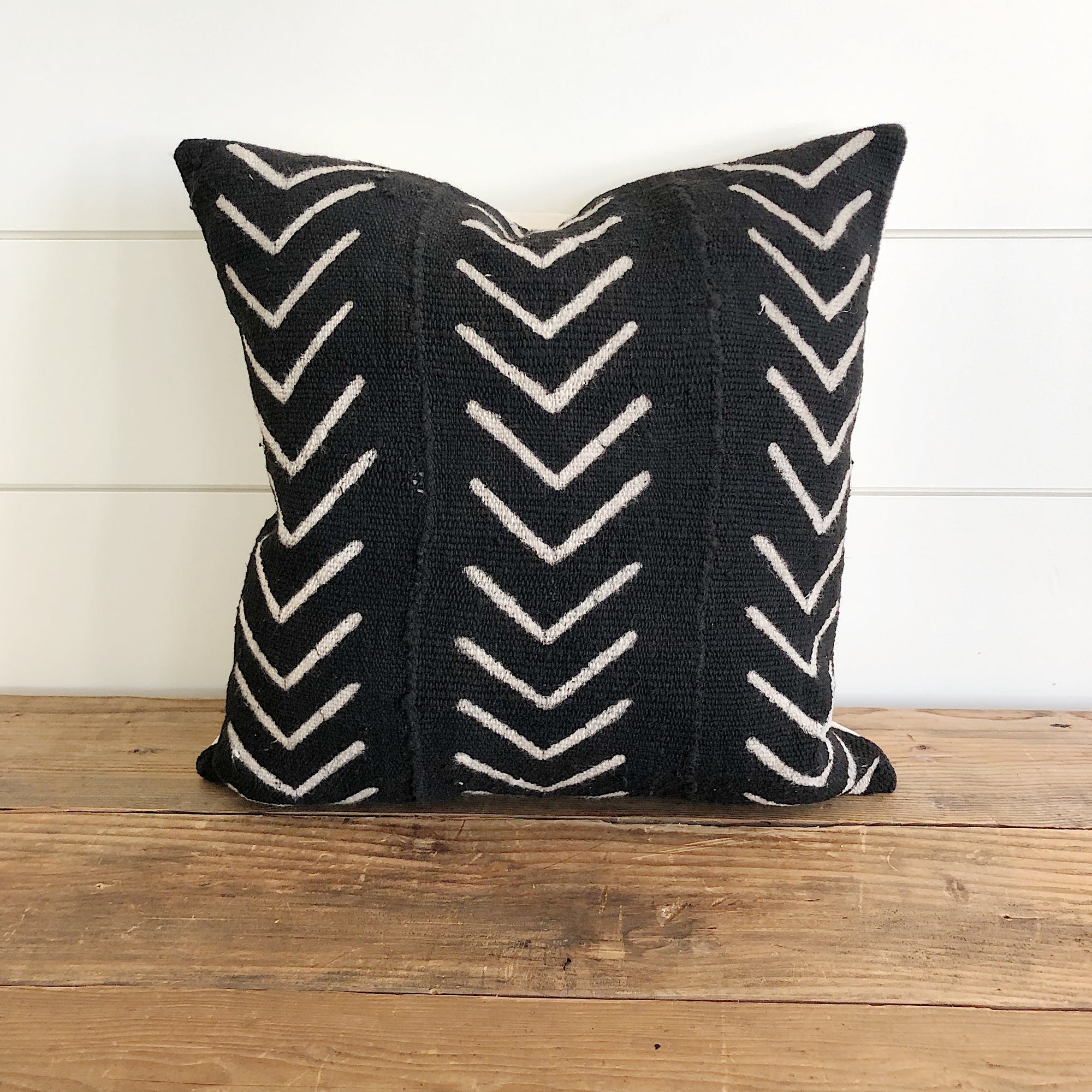"Blythe" Authentic African Mud cloth Pillow Cover - Linen and Ivory