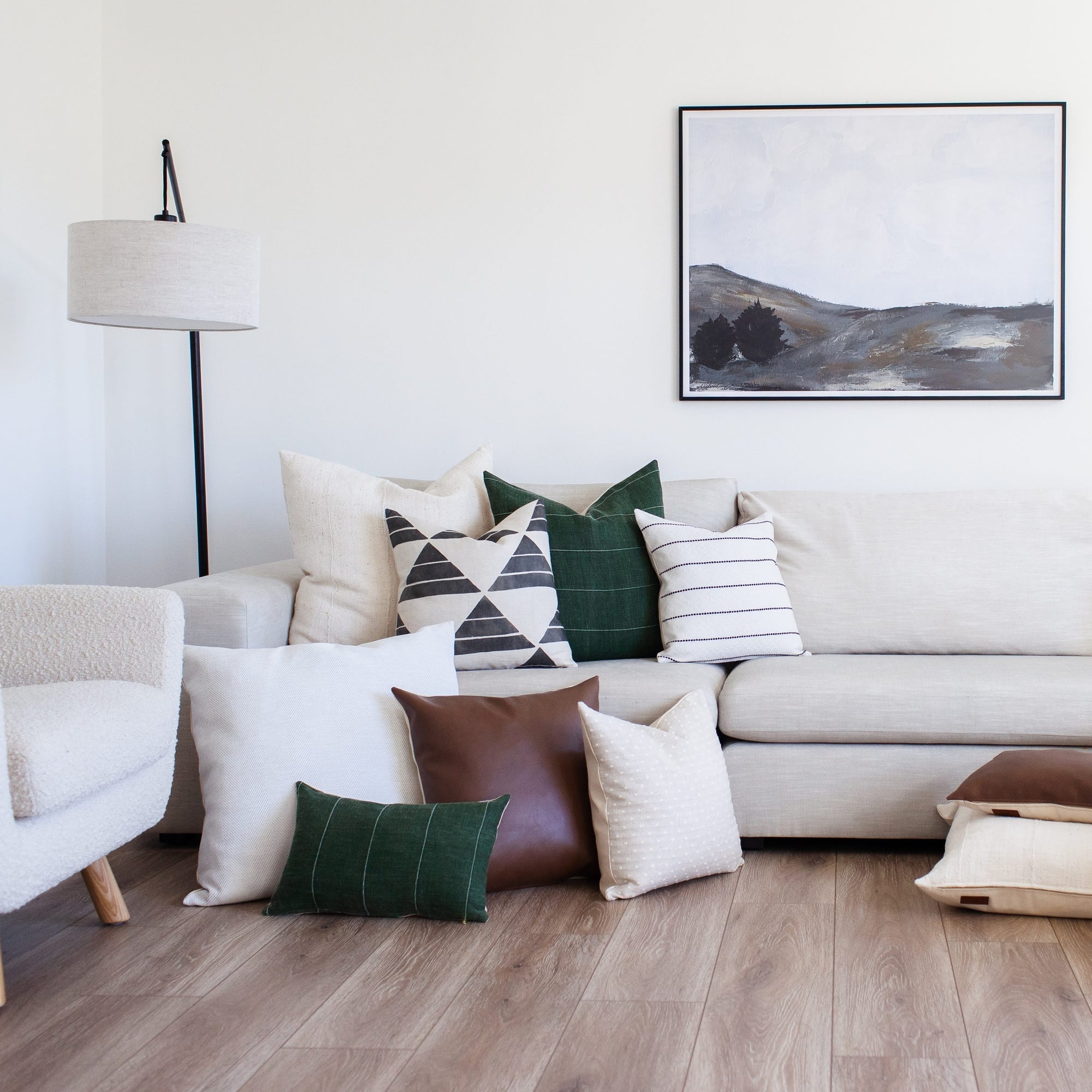 TRUETT Dark Green Linen Pillow Cover Linen and Ivory